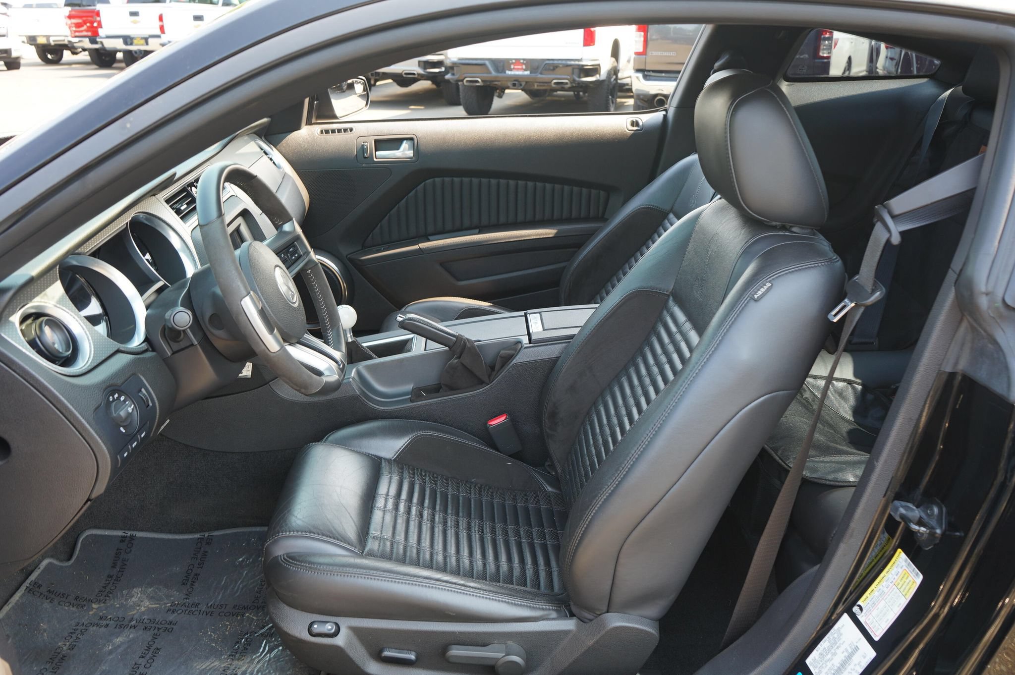 Used 2011 Ford Mustang Shelby GT500 w/ SVT Performance Pkg RWD image 16