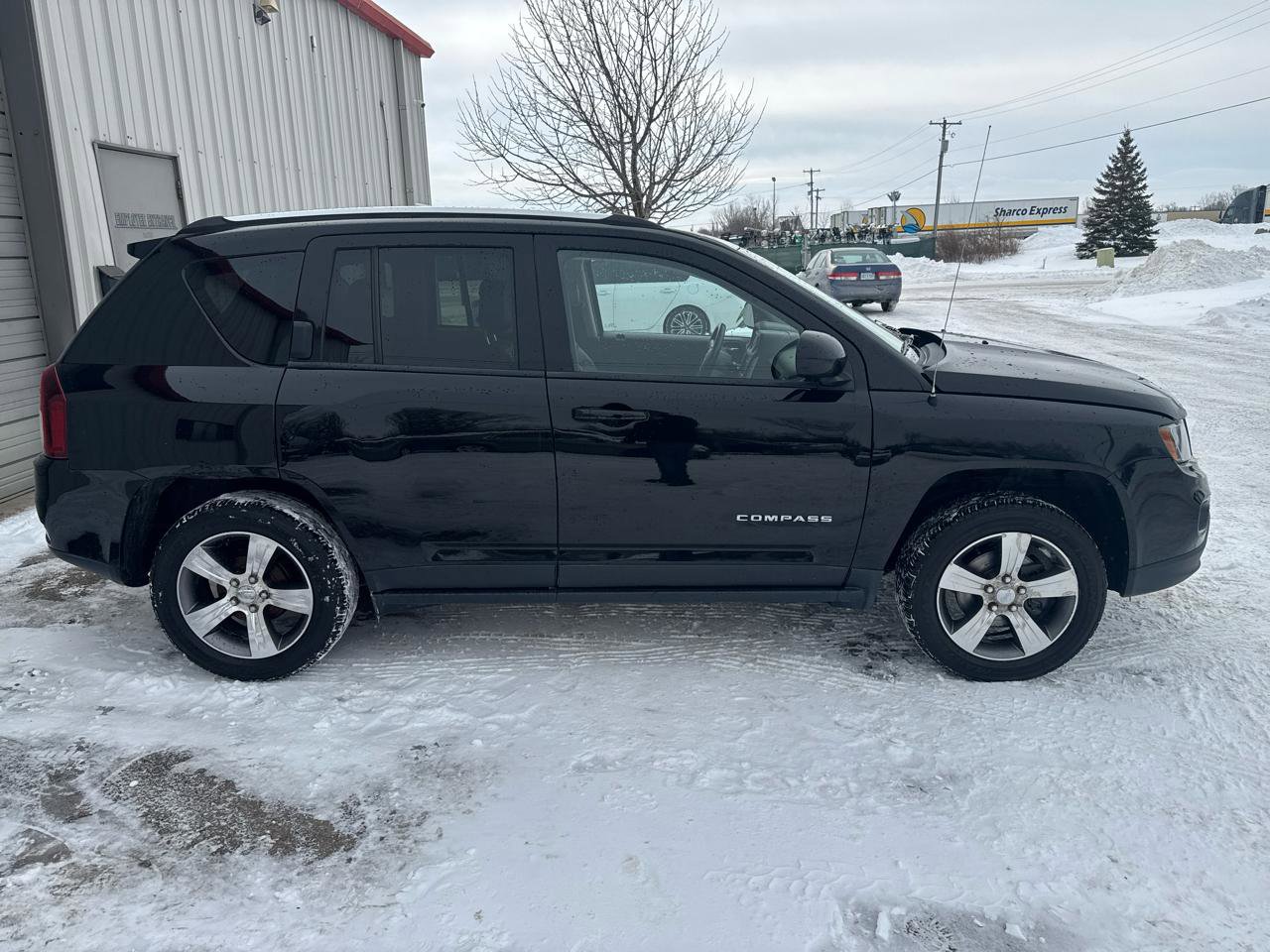 Used 2016 Jeep Compass High Altitude FWD image 4