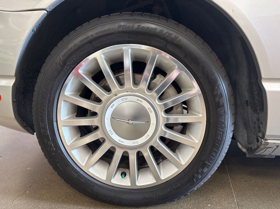 Used 2004 Ford Thunderbird image 64