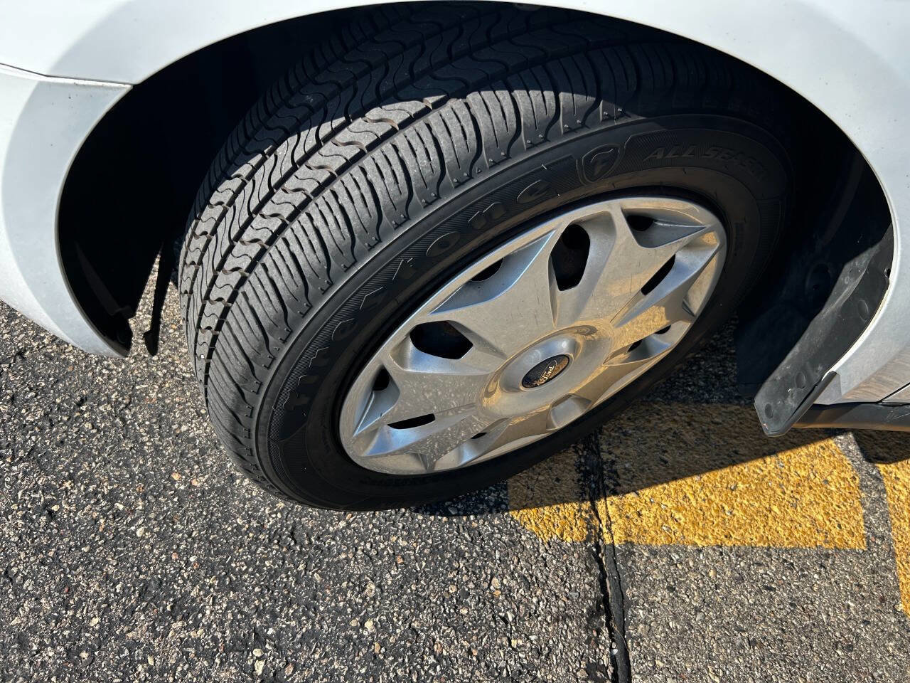 Used 2018 Ford Transit Connect XLT image 9