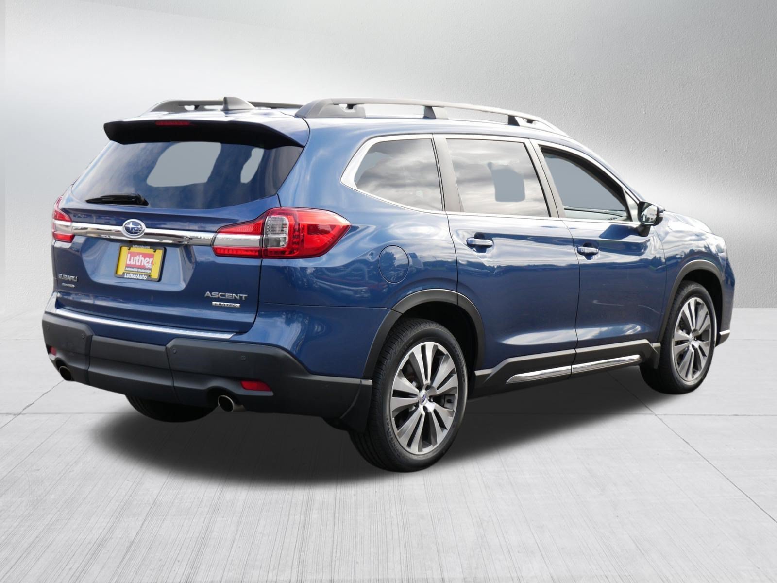 Used 2020 Subaru Ascent Limited w/ Technology Package AWD/4WD image 7