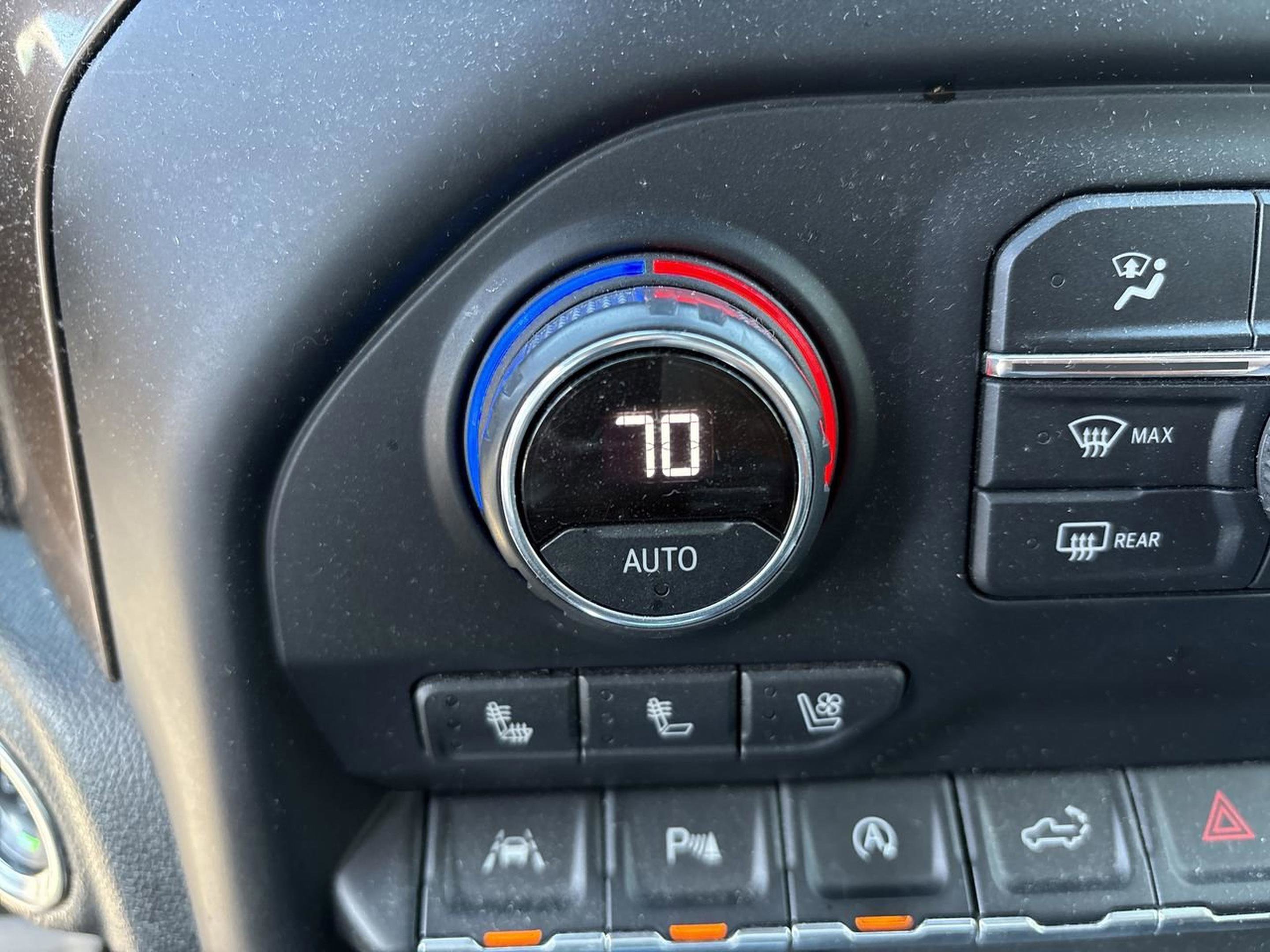 Used 2020 Chevrolet Silverado 1500 High Country w/ Technology Package image 29