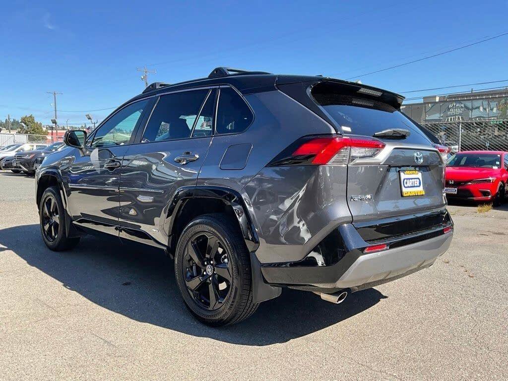 Used 2021 Toyota RAV4 XSE AWD/4WD image 6