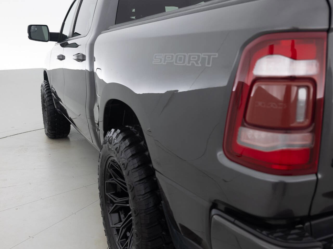 Used 2020 RAM 1500 Big Horn AWD/4WD image 13