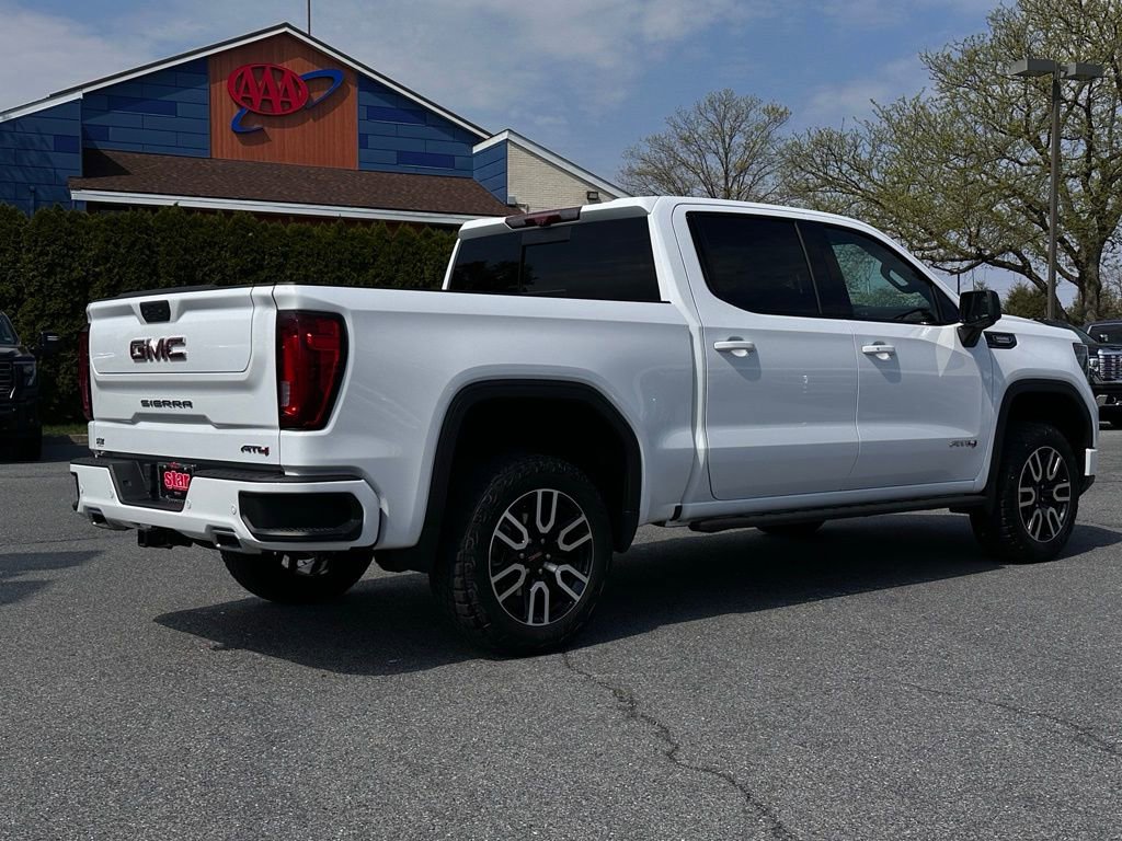 Used 2023 GMC Sierra 1500 AT4 w/ Technology Package AWD/4WD image 10
