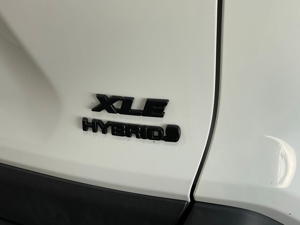 Used 2019 Toyota RAV4 XLE image 39
