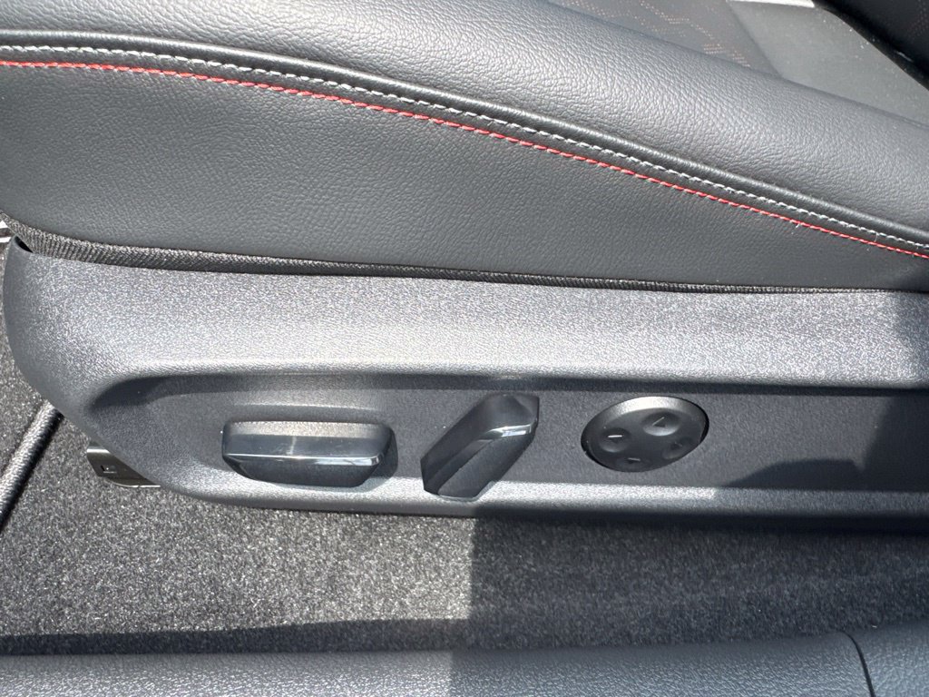 New 2026 Nissan Sentra SR w/ SR Premium Package FWD image 23
