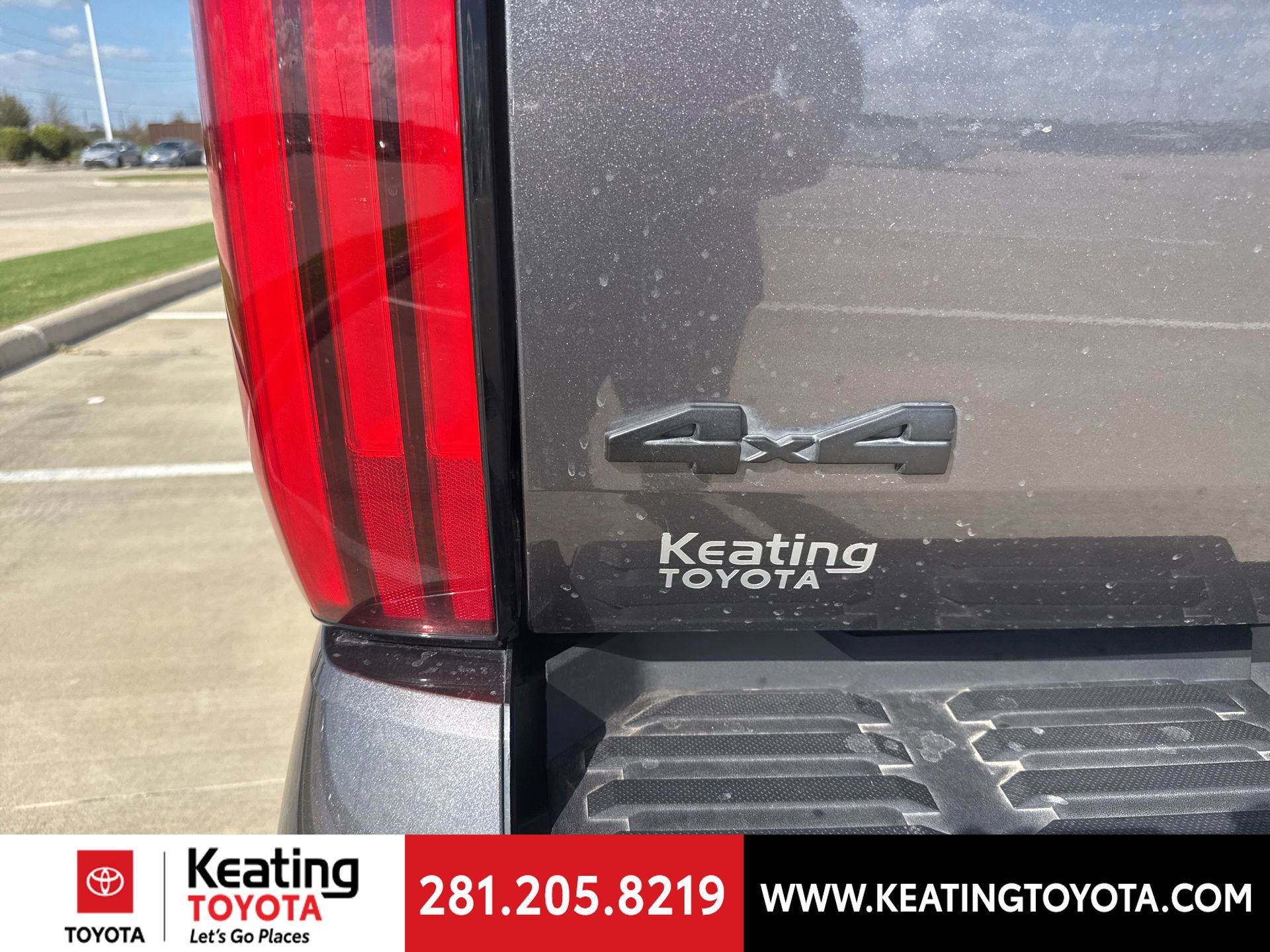 Used 2023 Toyota Tundra SR5 w/ SR5 Convenience Package image 11