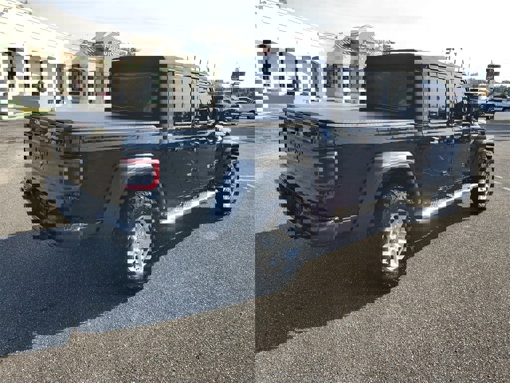 Used 2020 Jeep Gladiator Sport w/ Quick Order Package 24S image 4