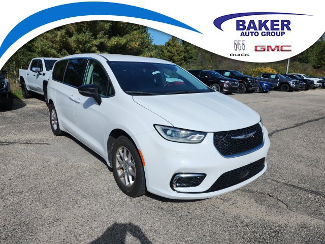 Used 2024 Chrysler Pacifica Touring-L
