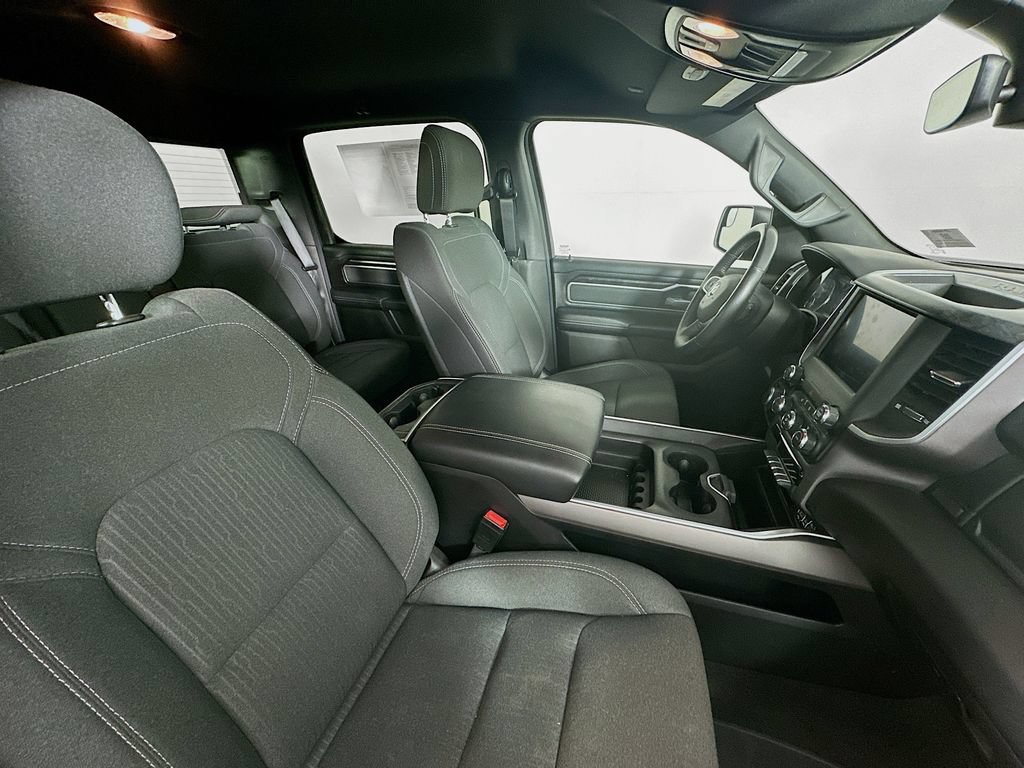 Used 2022 RAM 1500 Big Horn AWD/4WD image 37
