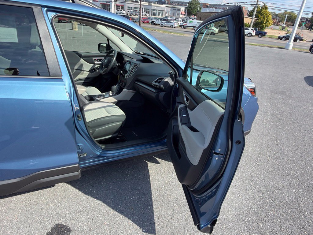 Used 2020 Subaru Forester Premium AWD/4WD image 23