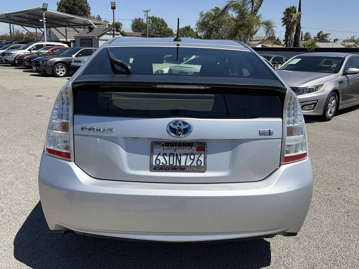 Used 2011 Toyota Prius Two FWD image 3