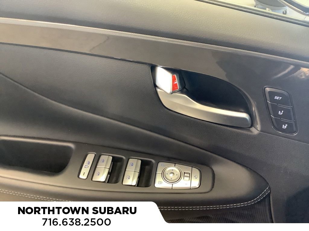 Used 2023 Hyundai Santa Fe Calligraphy AWD/4WD image 19