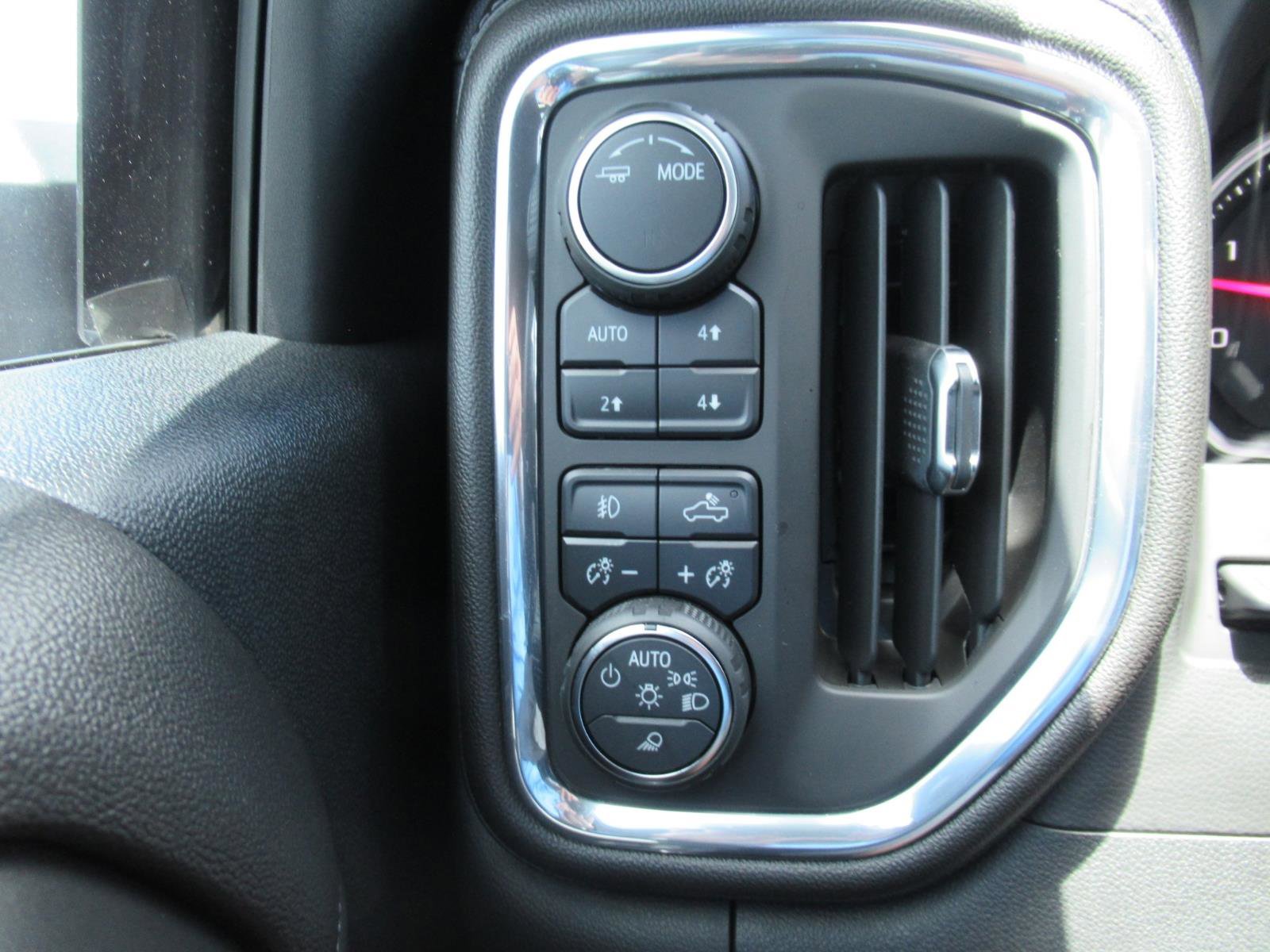 Used 2021 Chevrolet Silverado 3500 High Country AWD/4WD image 23