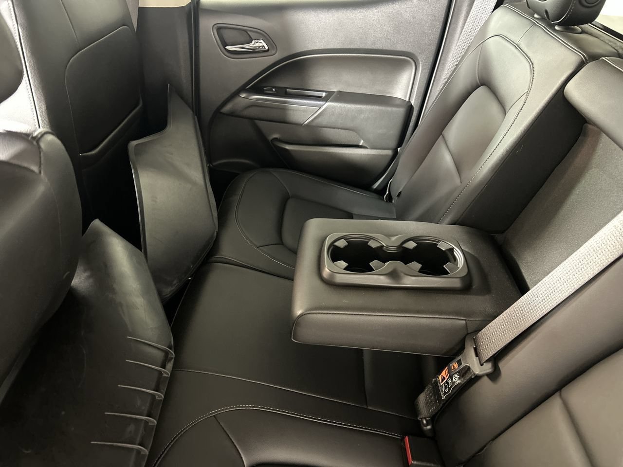Used 2020 Chevrolet Colorado ZR2 w/ Colorado ZR2 Bison Edition AWD/4WD image 24