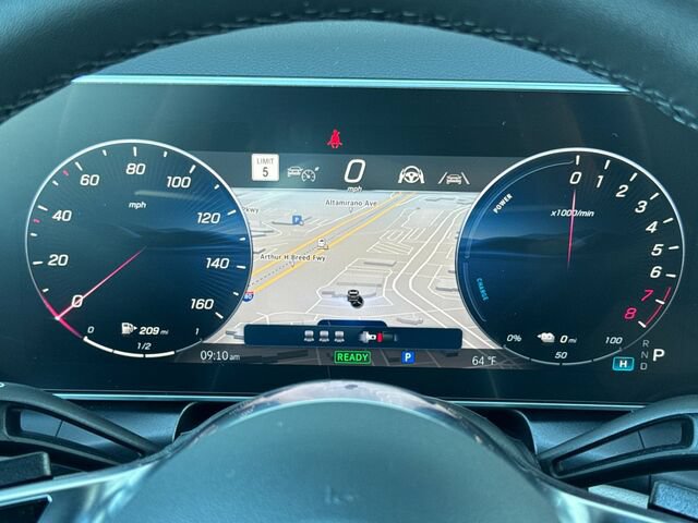 Certified 2026 Mercedes-Benz GLC 350e 4MATIC image 31