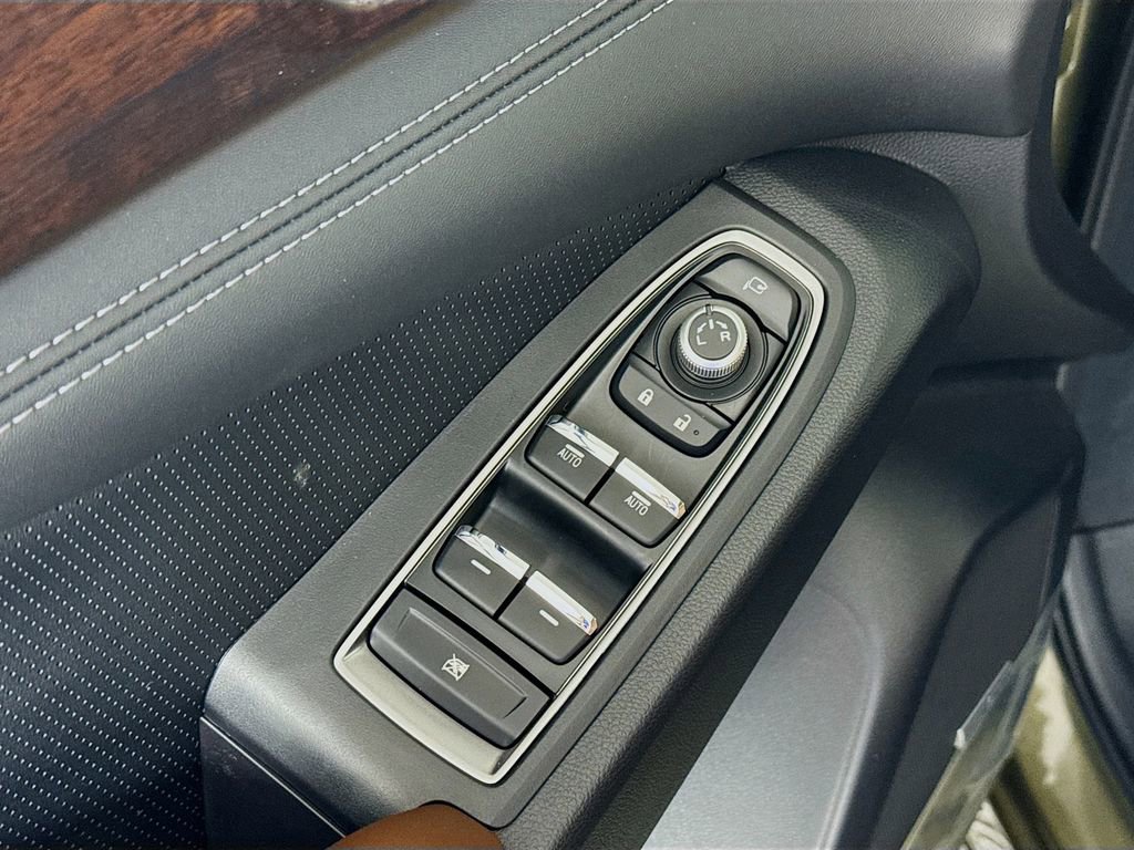 Used 2025 Subaru Ascent Touring image 17