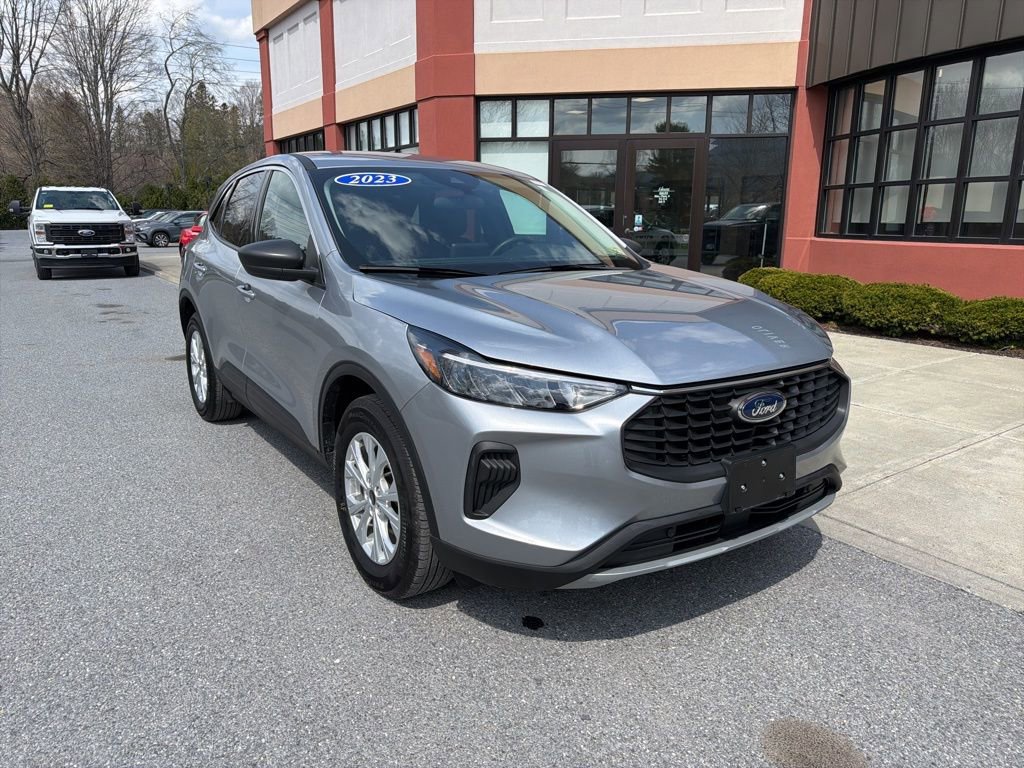 Used 2023 Ford Escape Active image 9