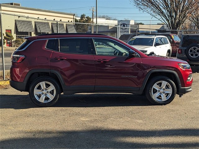 Used 2022 Jeep Compass Latitude w/ Convenience Group image 2
