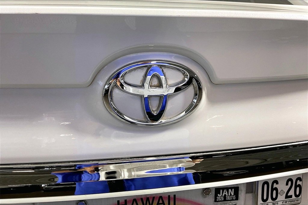 Used 2017 Toyota Camry XSE image 29