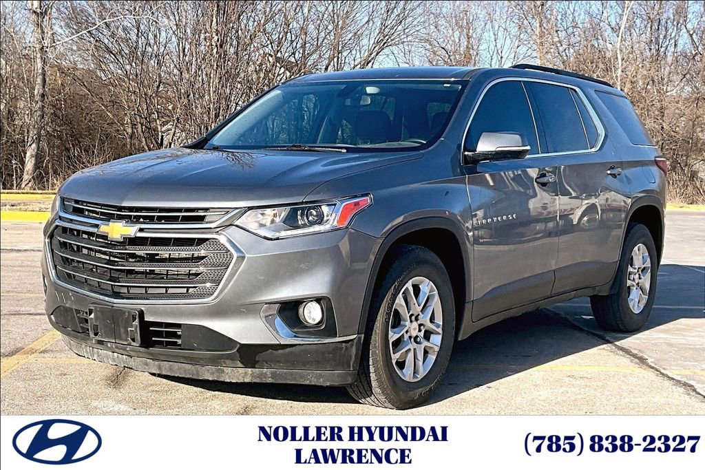 Used 2020 Chevrolet Traverse LT image 1