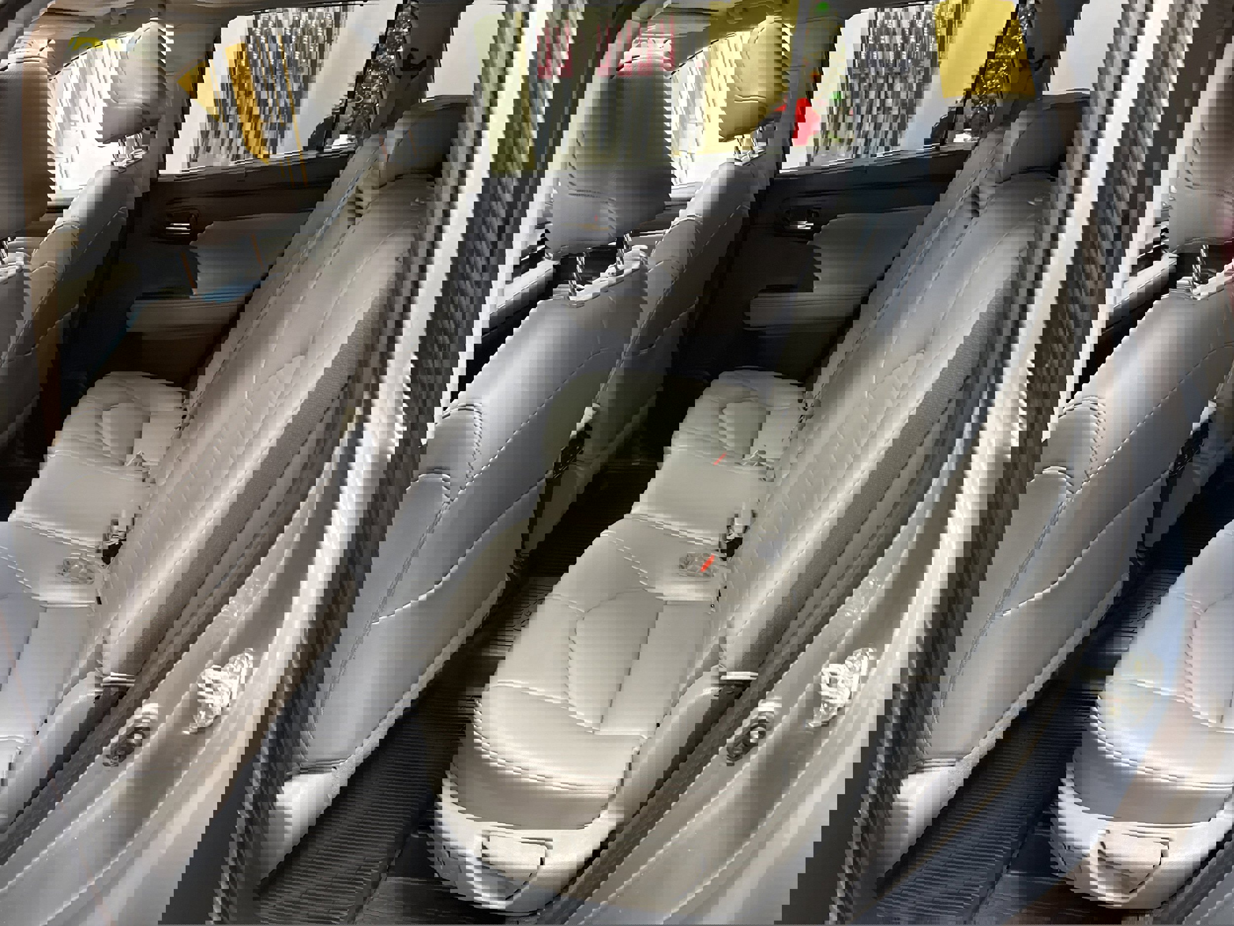 Used 2021 Toyota Highlander XLE image 26