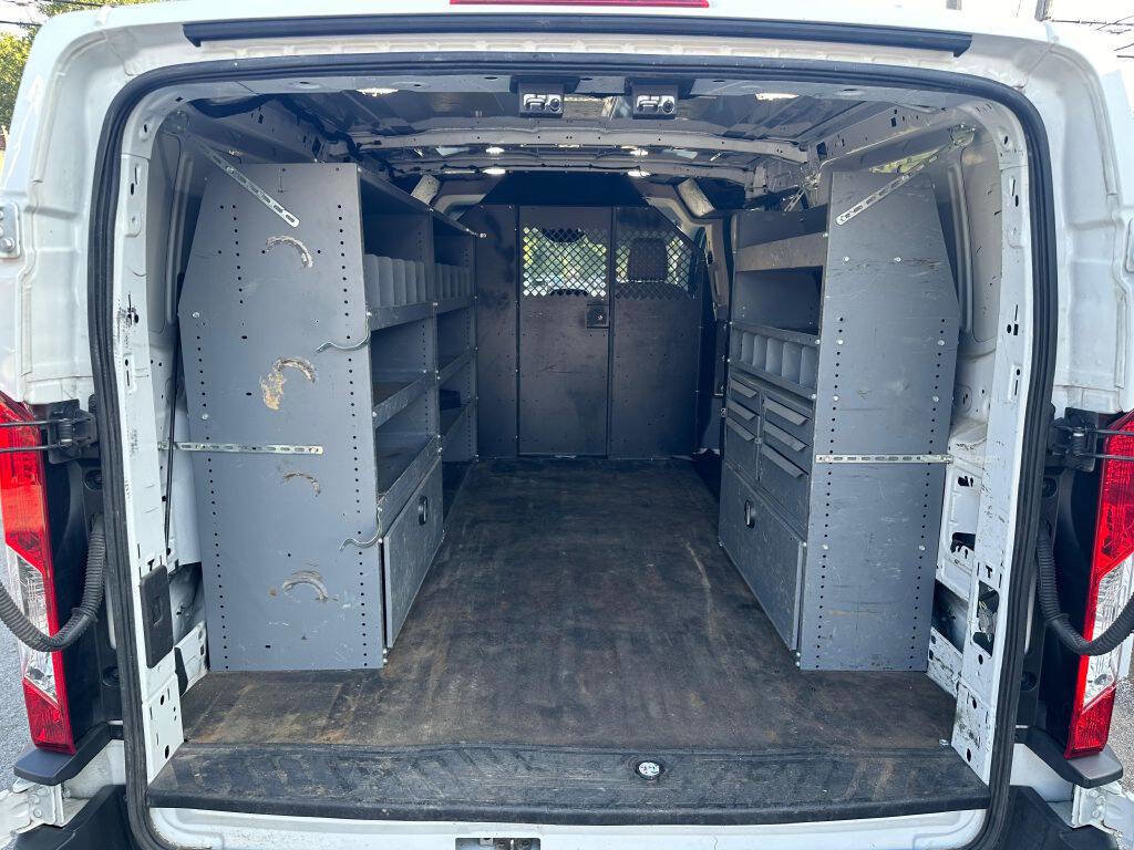 Used 2019 Ford Transit 250 250 3dr SWB Low Roof Cargo Van image 19