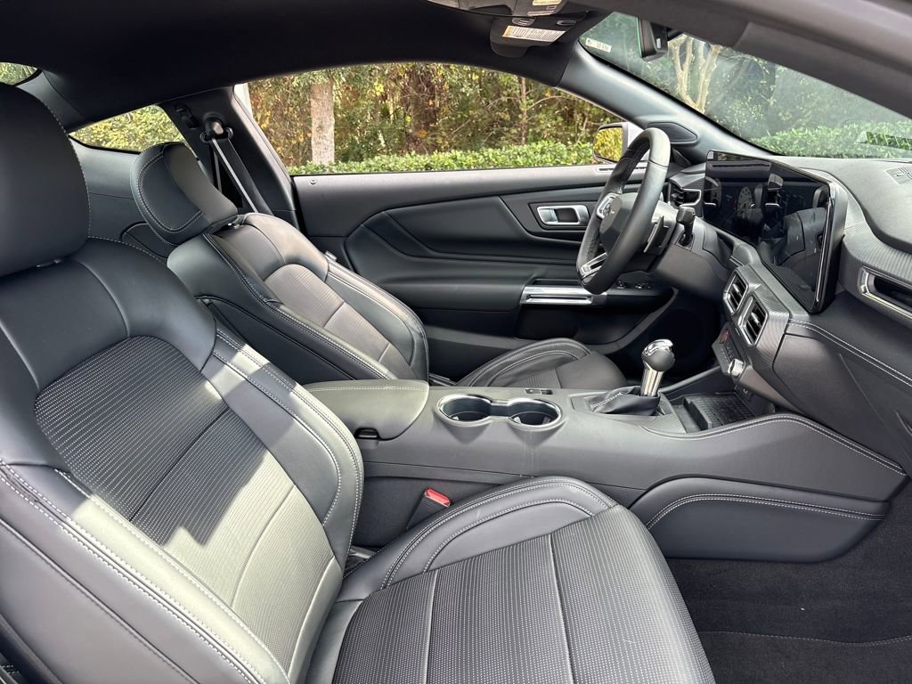 Used 2024 Ford Mustang GT Premium image 28