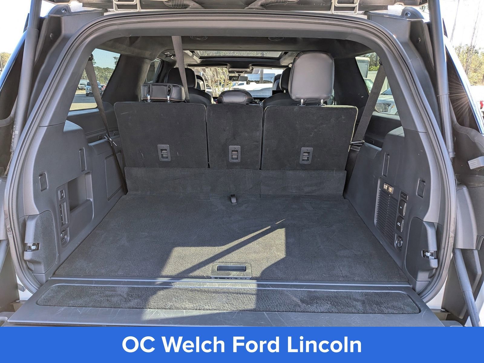 Certified 2025 Lincoln Navigator L Black Label AWD/4WD image 14