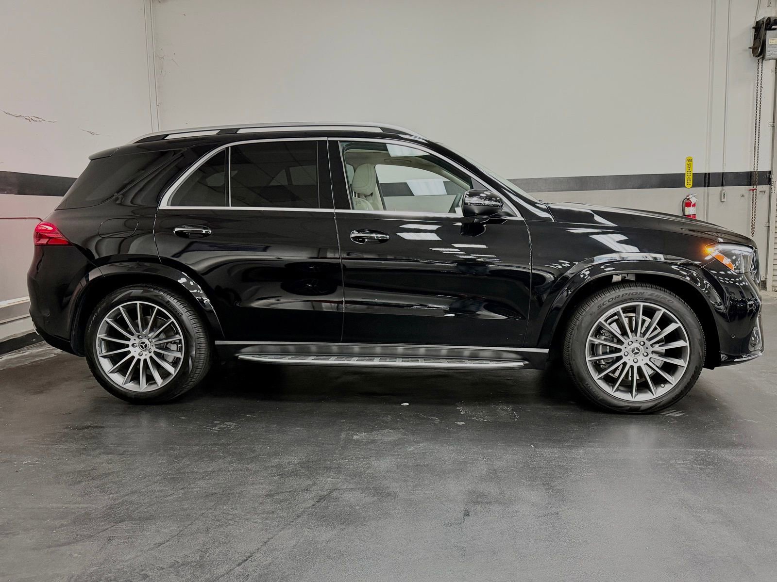 Used 2026 Mercedes-Benz GLE 450 4MATIC image 5