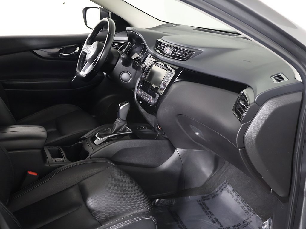 Used 2022 Nissan Rogue Sport SL image 24