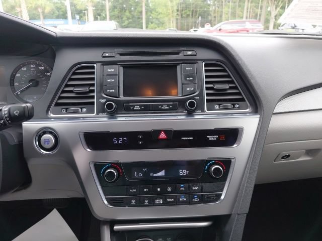 Used 2016 Hyundai Sonata SE FWD image 12