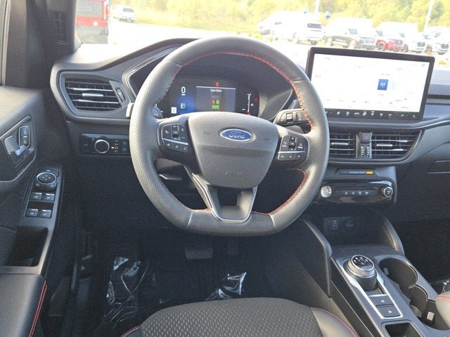 Used 2025 Ford Escape ST-Line w/ Tech Pack #1 FWD image 17