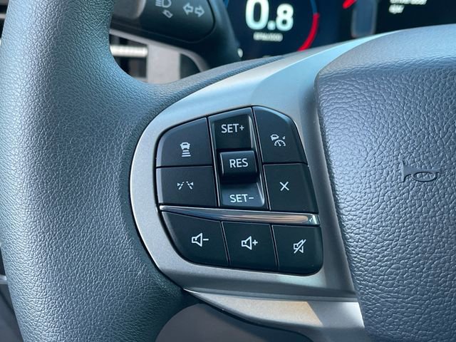 New 2026 Ford Explorer Active RWD image 8