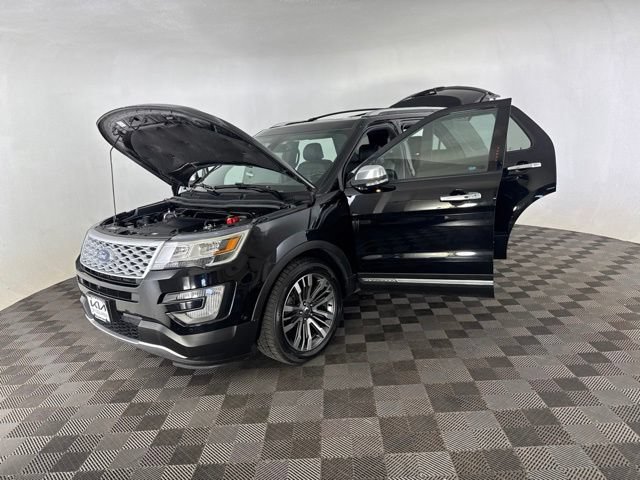 Used 2017 Ford Explorer Platinum AWD/4WD image 12