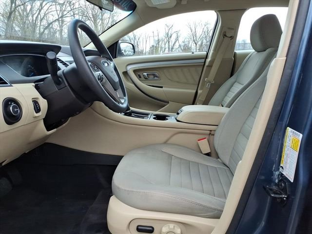 Used 2018 Ford Taurus SE image 17