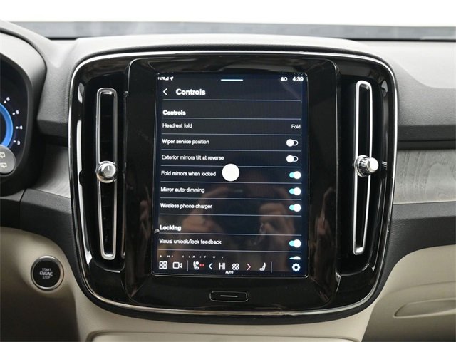 Used 2024 Volvo XC40 B5 Plus w/ Protection Package Premier image 16