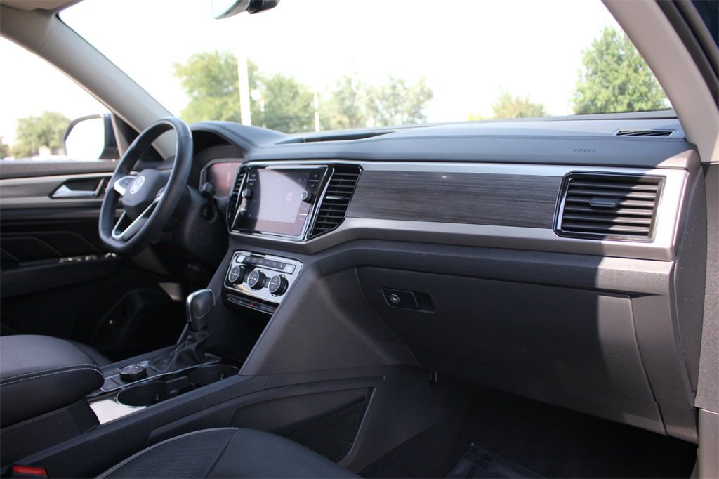 Used 2021 Volkswagen Atlas SEL Premium image 20