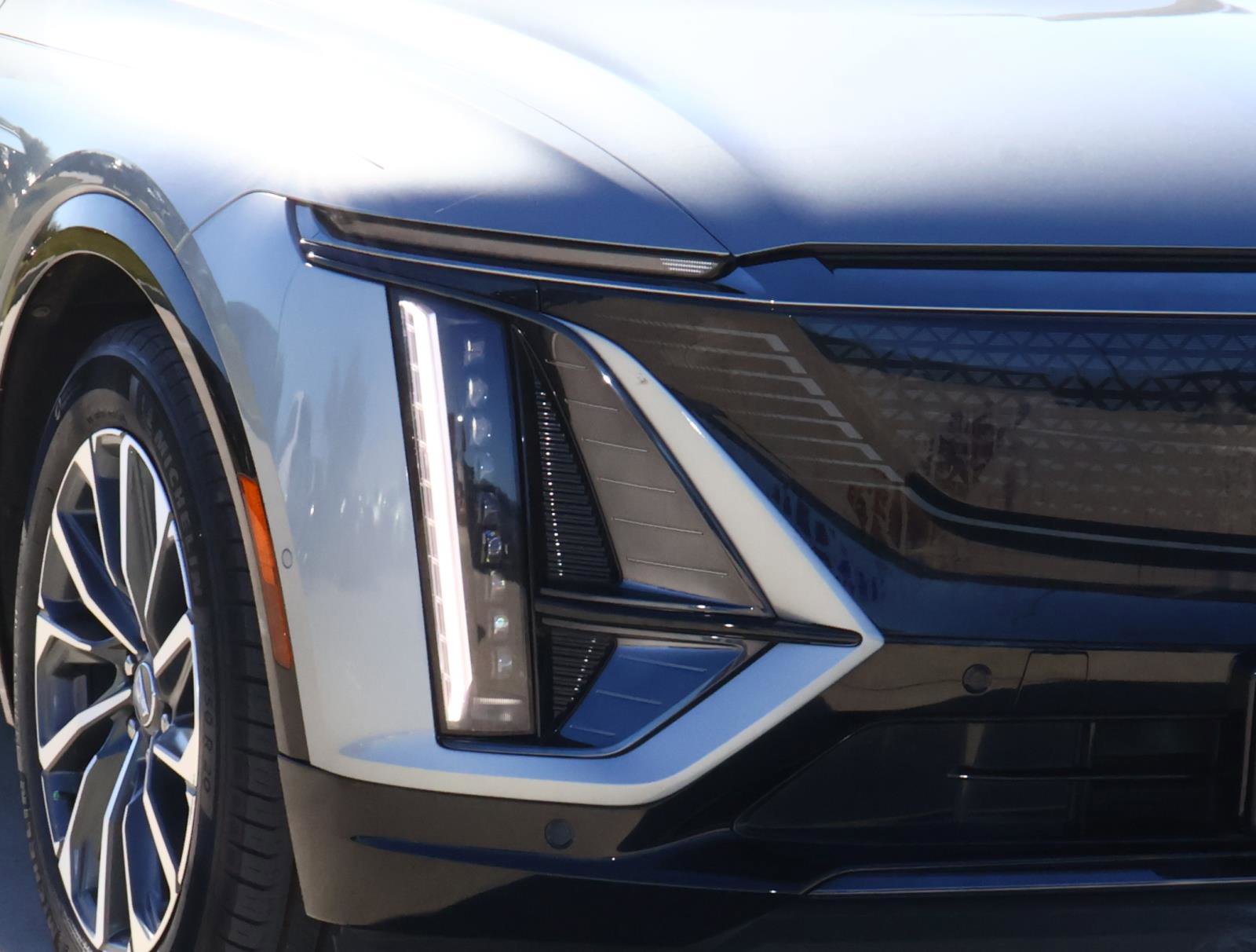 Certified 2024 Cadillac Lyriq Sport w/ LPO, Floor Liner Package image 9