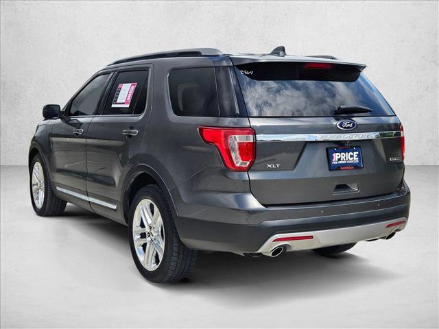 Used 2016 Ford Explorer XLT w/ Equipment Group 202A image 8