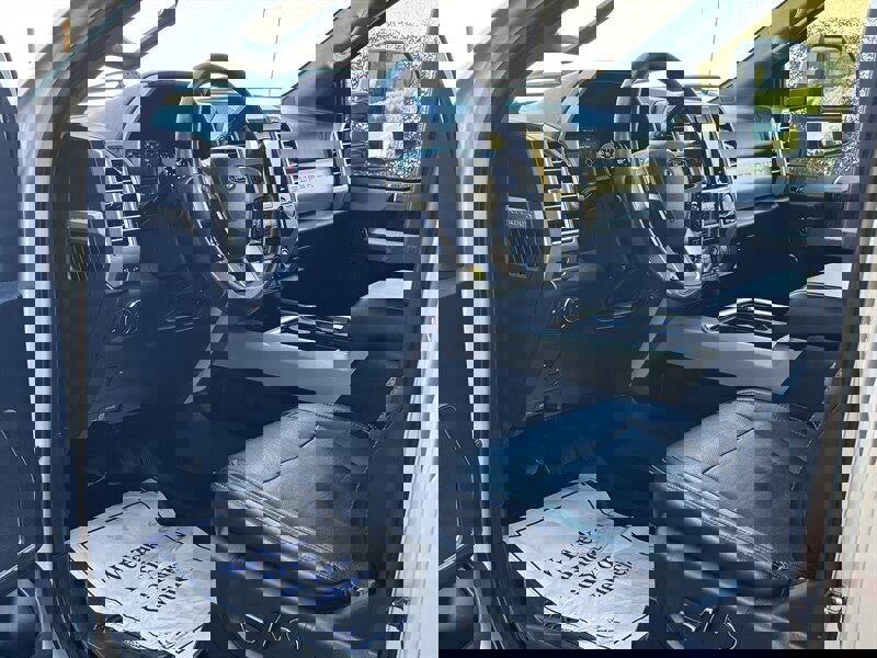 Used 2017 Ford F350 Lariat image 16