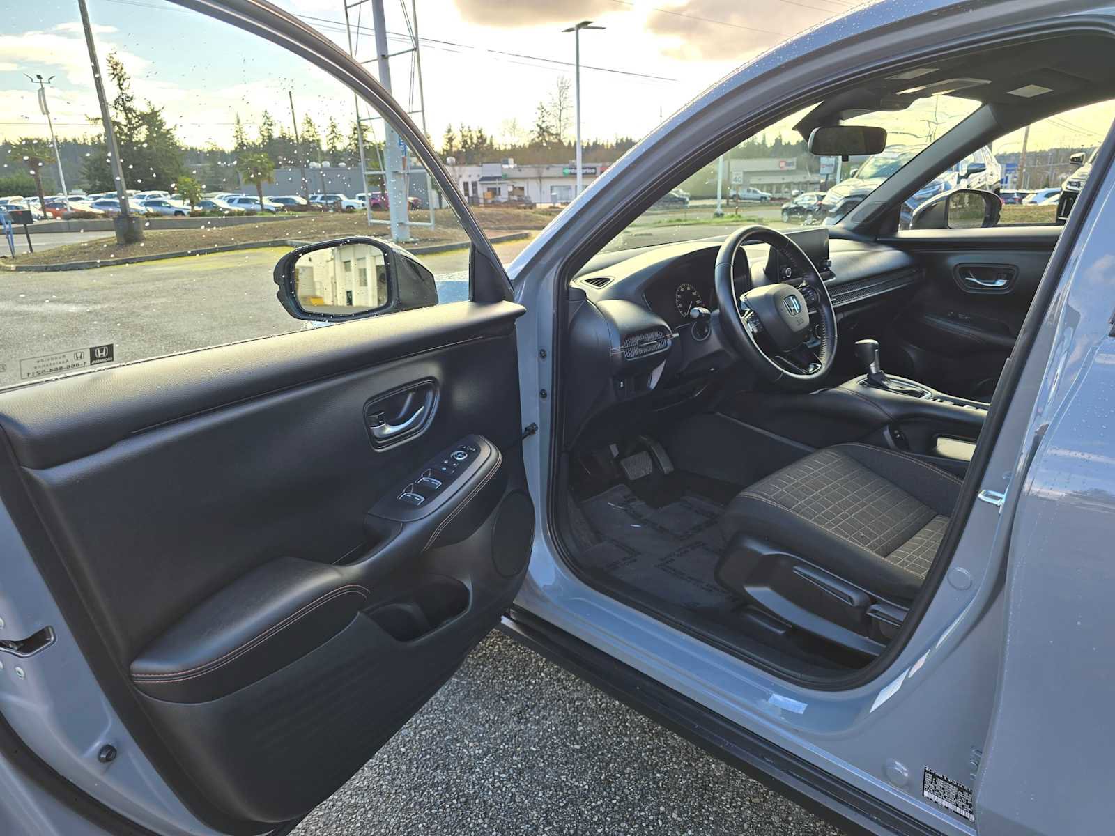 Used 2025 Honda HR-V Sport image 19