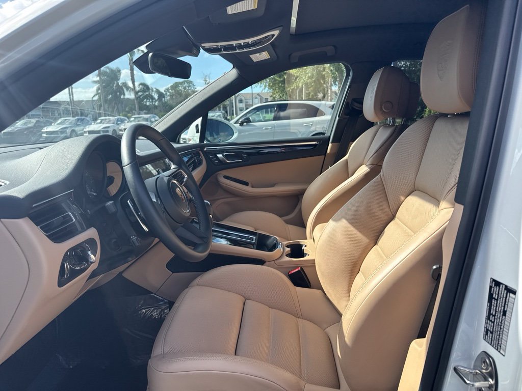 Certified 2026 Porsche Macan S AWD/4WD image 5