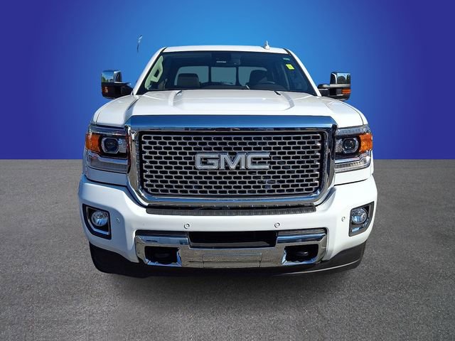 Used 2016 GMC Sierra 2500 Denali w/ Duramax Plus Package AWD/4WD image 2