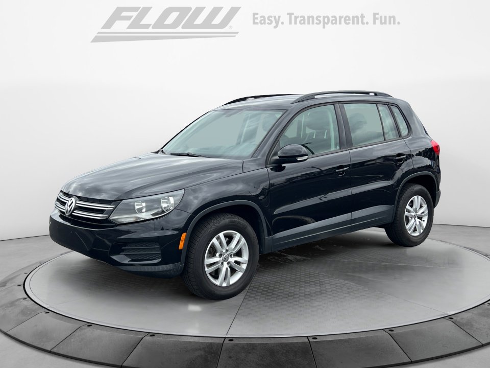 Used 2017 Volkswagen Tiguan S image 4