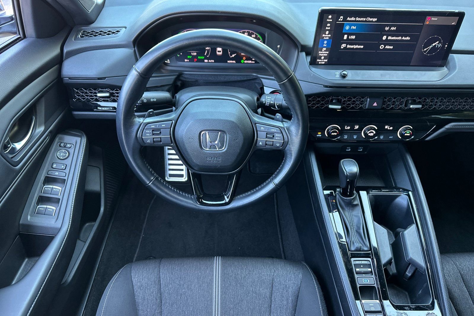Used 2023 Honda Accord Sport image 11