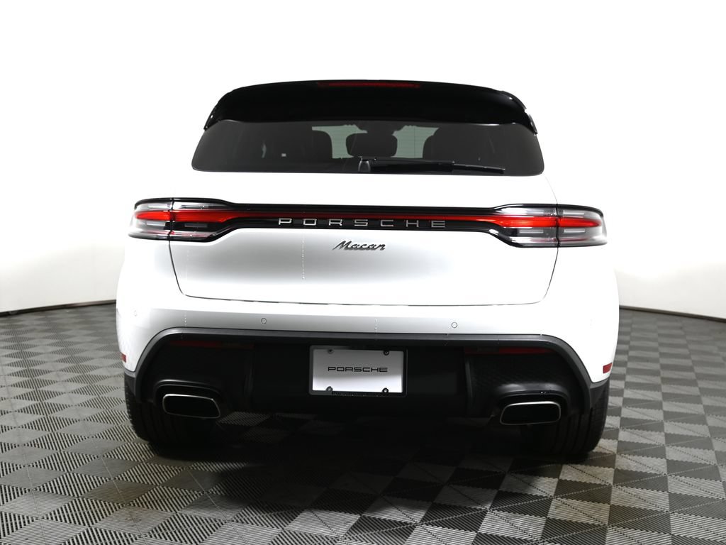Used 2026 Porsche Macan AWD/4WD image 6