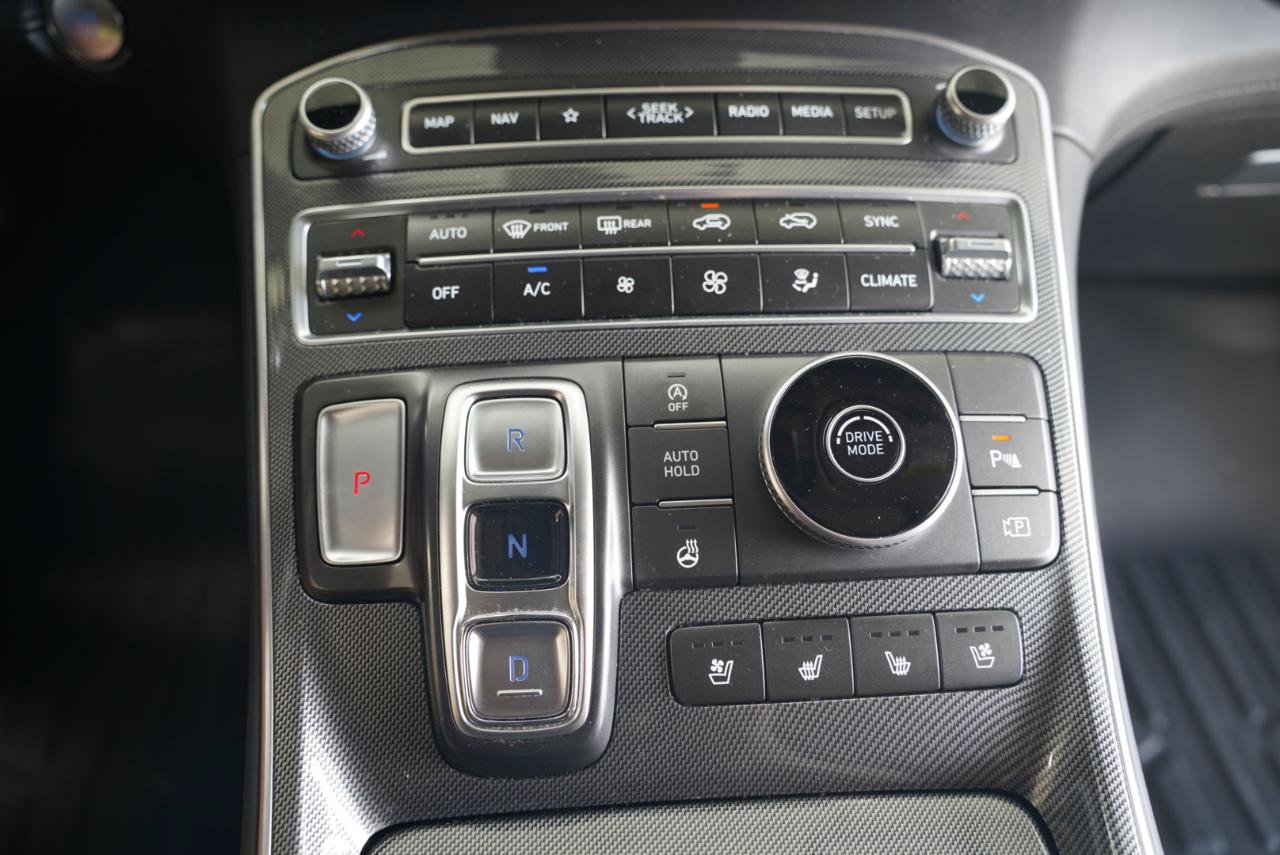 Used 2023 Hyundai Santa Fe Limited FWD image 22