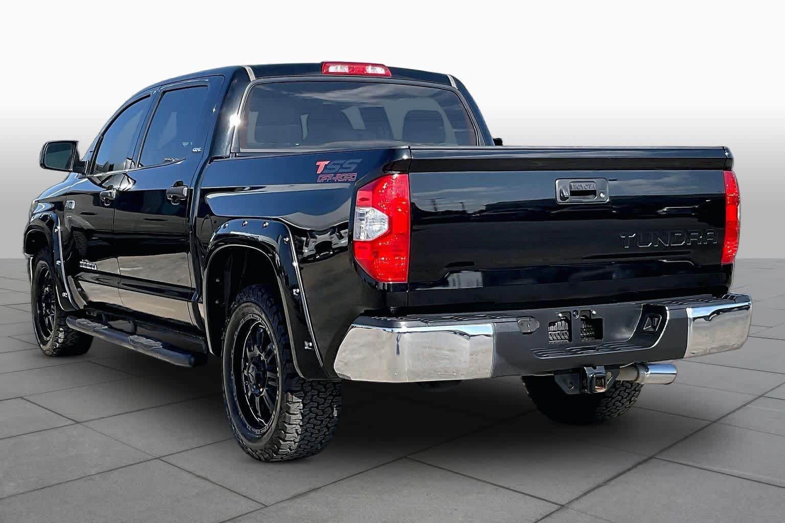 Used 2016 Toyota Tundra SR5 w/ SR5 Upgrade Package RWD image 12